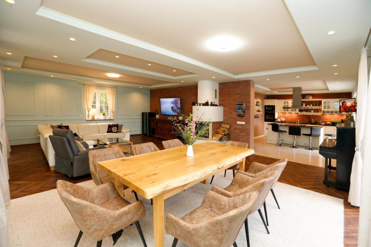 Iseroase House Deluxe Побиедна Екстериор снимка